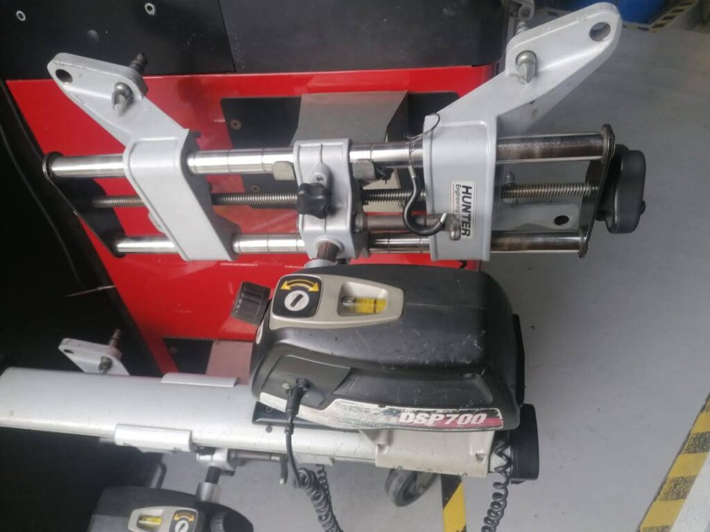ALINEADOR HUNTER DSP700 Isocol SAS